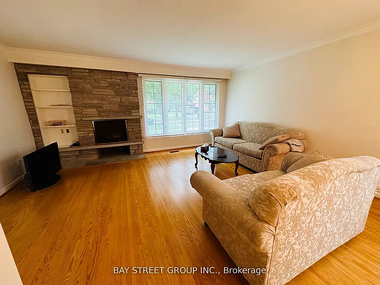 17 Kilkenny Dr #MAIN — Photo 5