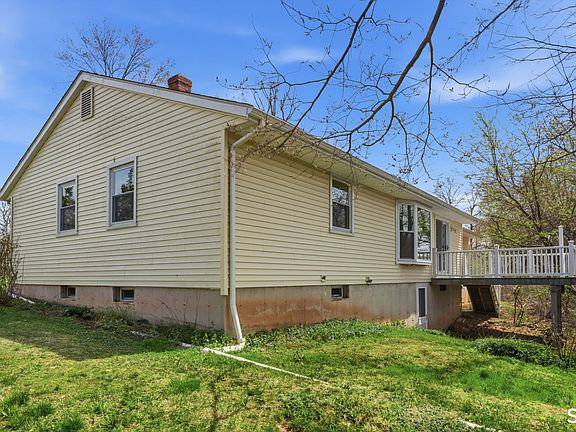 5th image of 50 Stratton Court