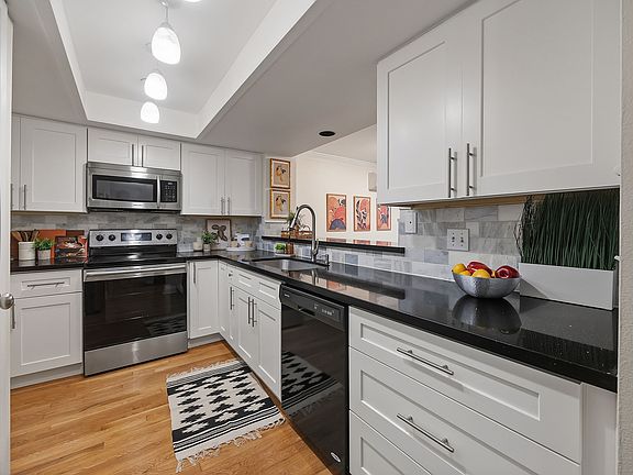 4th image of 10123 NE 135th Ln #2