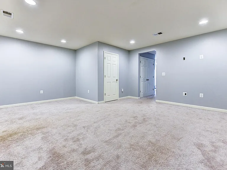 44104 Turf Field Sq — Photo 31