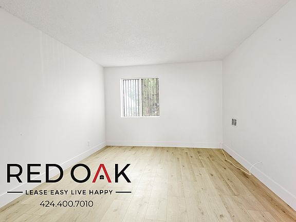 4th image of 6660 1/2 Vineland Ave #31