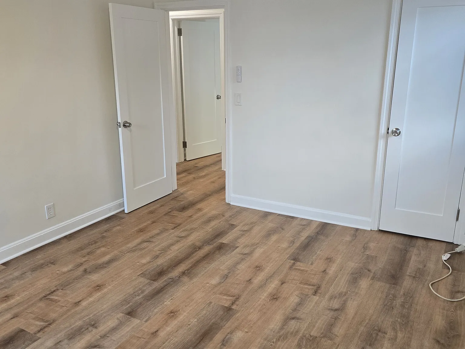 2 bed, 750 sqft, $2,100 — Photo 4