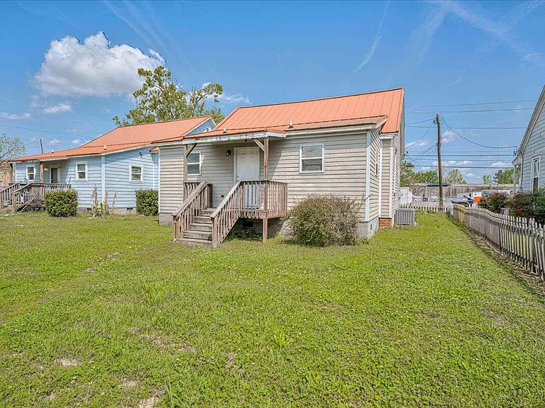 1606 Broad St — Photo 19
