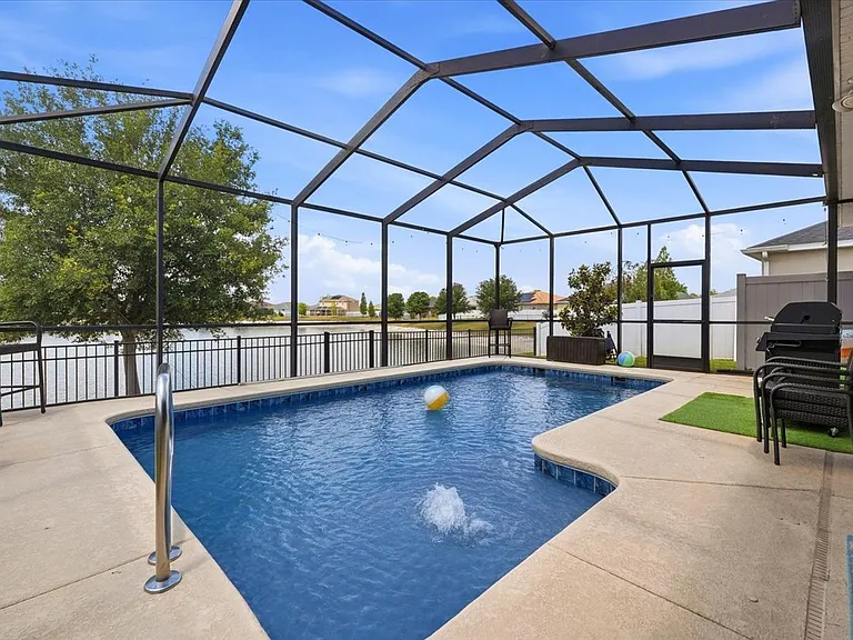 3615 Peregrine Way — Photo 34