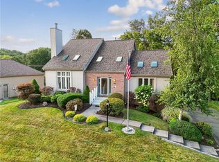 103 Village Dr, Cranberry Township, PA 16066