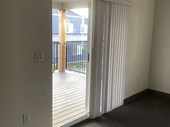 2nd image of 1142 Samantha Ln Unit B