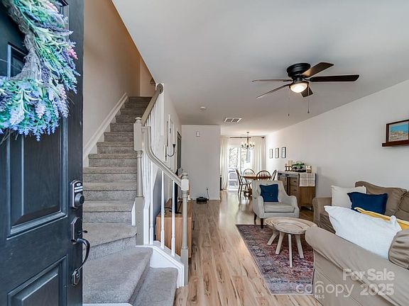 5th image of 1752 Hidden Creek Dr