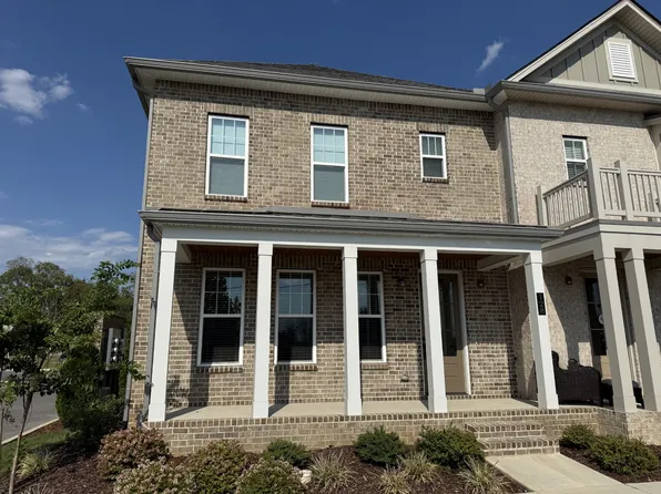 128 Nearwater Pl, Hendersonville, TN 37075