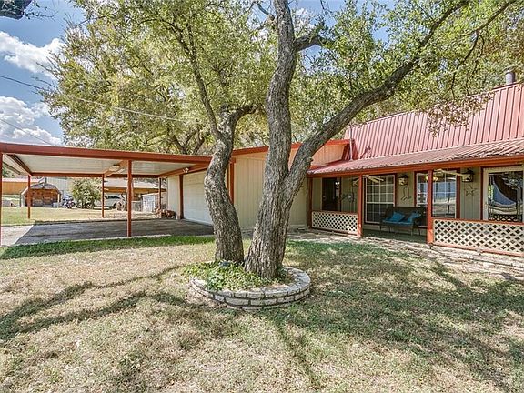 3rd image of 2530 Pecan Valley Dr