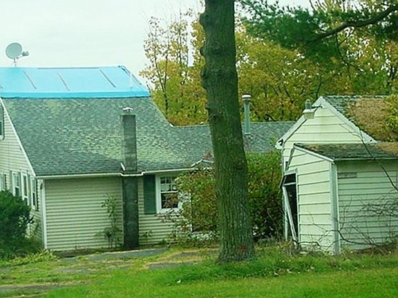4th image of 10282 Kansas Ave