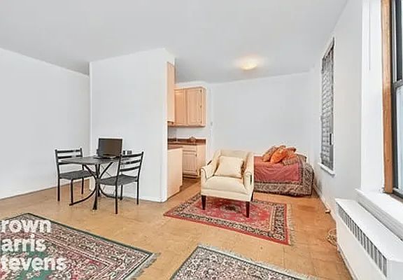 2nd image of 209 W 118th St APT 4A