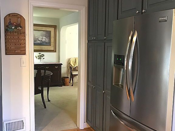4th image of 3721 Rose Ln