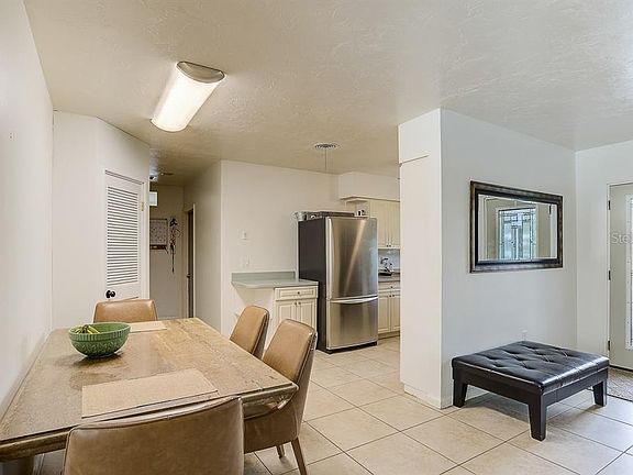 5th image of 2536 Nassau St