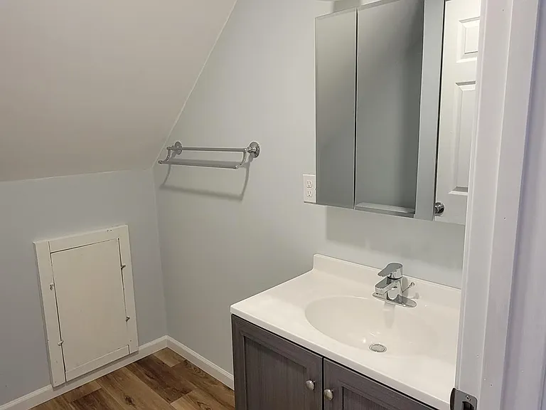 Upstairs Bathroom