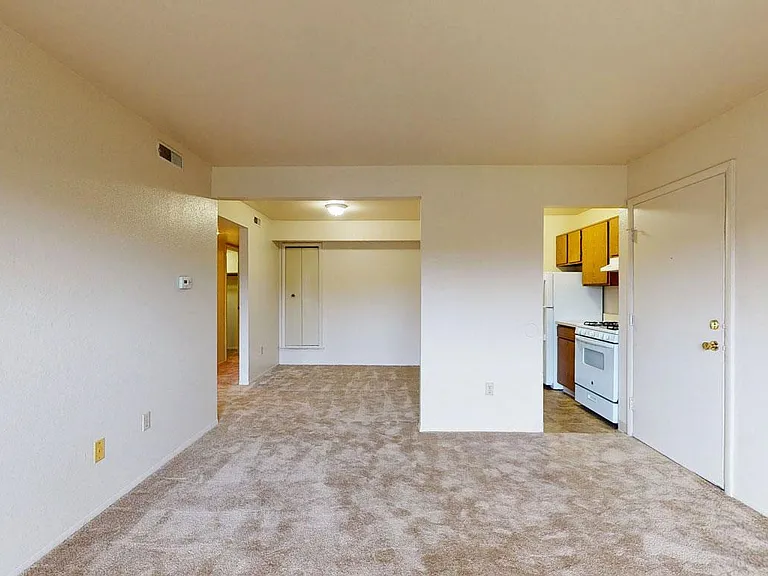 Trappers Cove Apartments — Photo 57