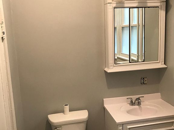 4th image of 2134 S Trumbull Ave #1