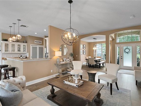 2nd image of 250 Suncrest Ct