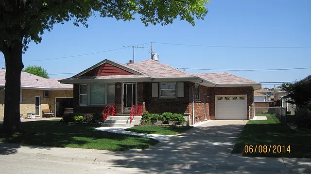 8450 W Sunnyside Ave photo 1