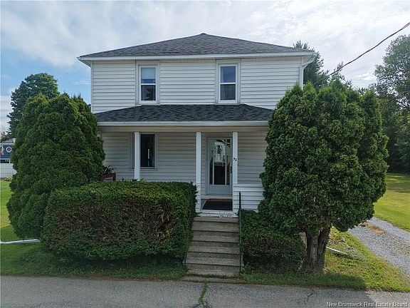 2nd image of 52 Queen St