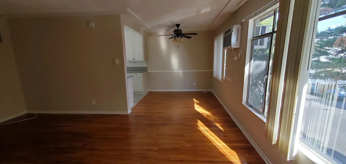 Building Photo - 1049 N Genesee Ave #2