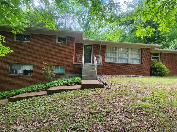 4027 Beverly Hills Dr, Pegram, TN 37143