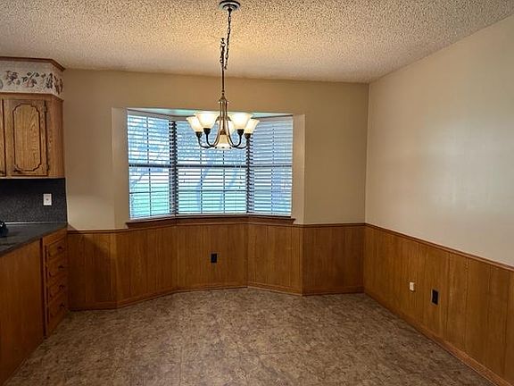 4th image of 702 Tanglewood Dr