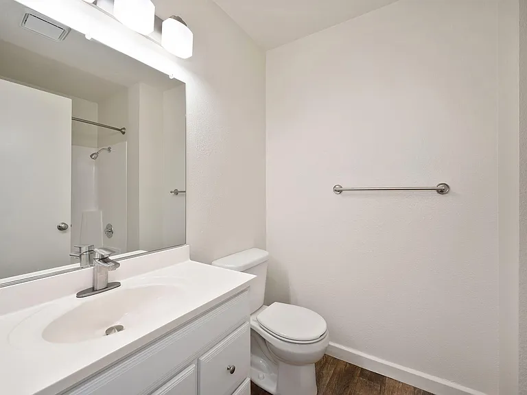 Elan Tamarack Shores — Photo 27