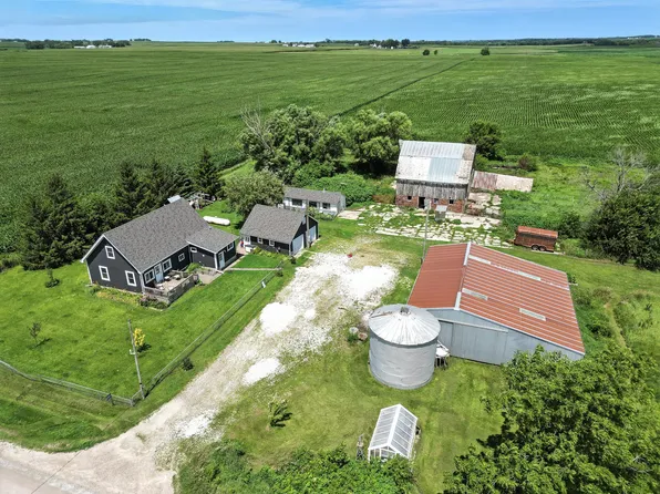 62757 305th St, Maxwell, IA 50161