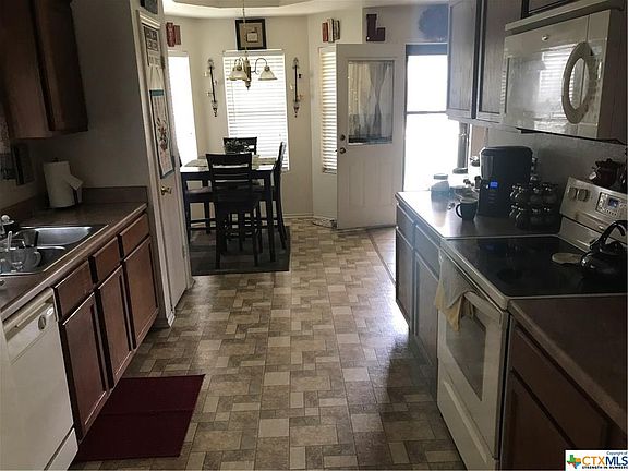 4th image of 5207 Bridle Dr
