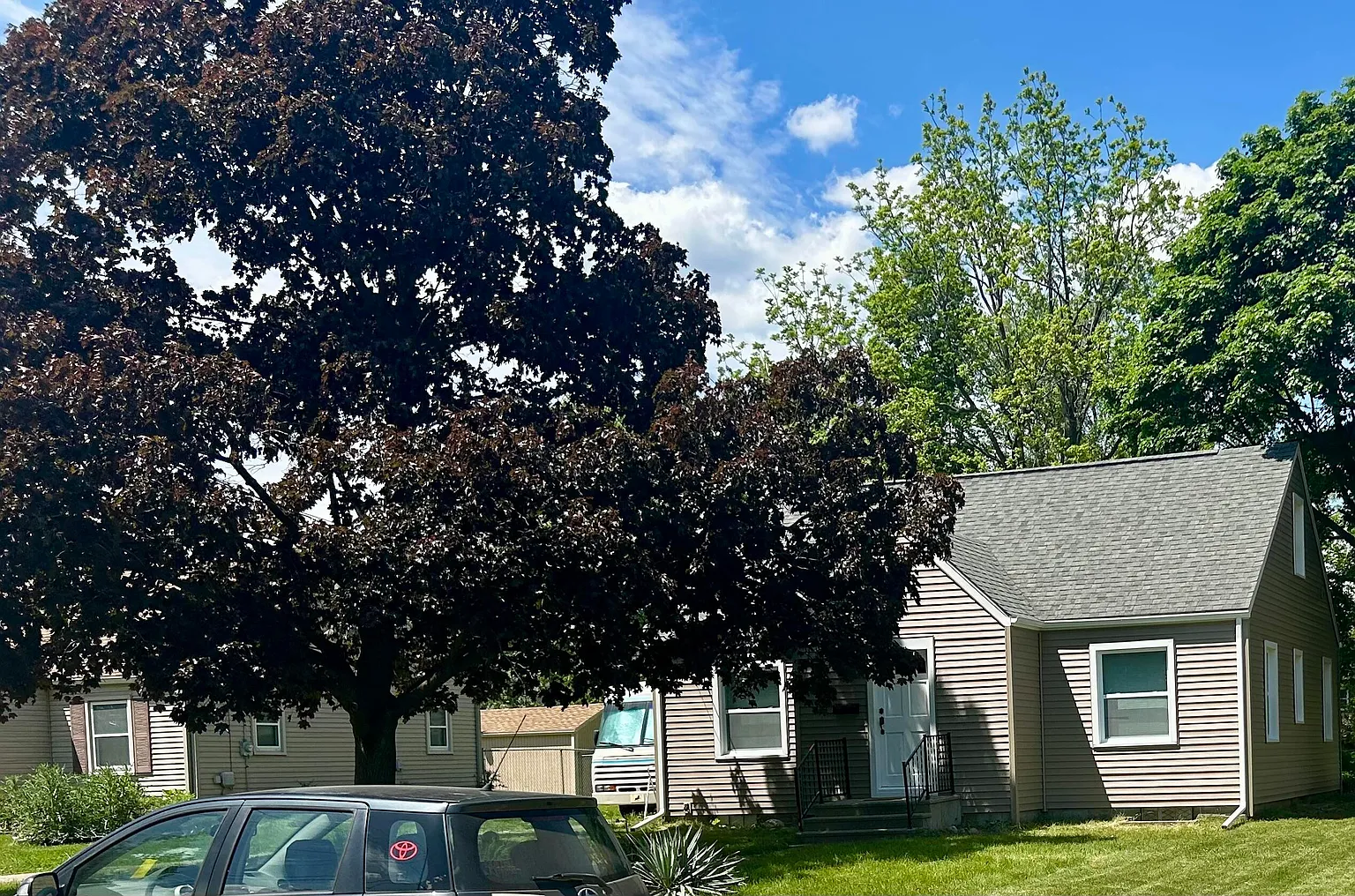 250 Fairfield Ave photo 1
