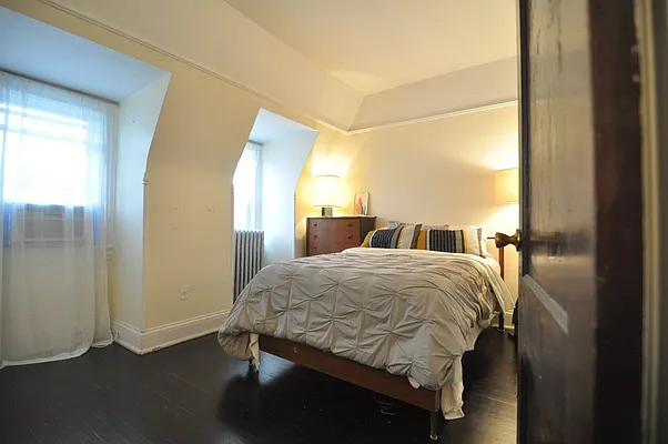 Rented by Bohemia Realty Group | media 37