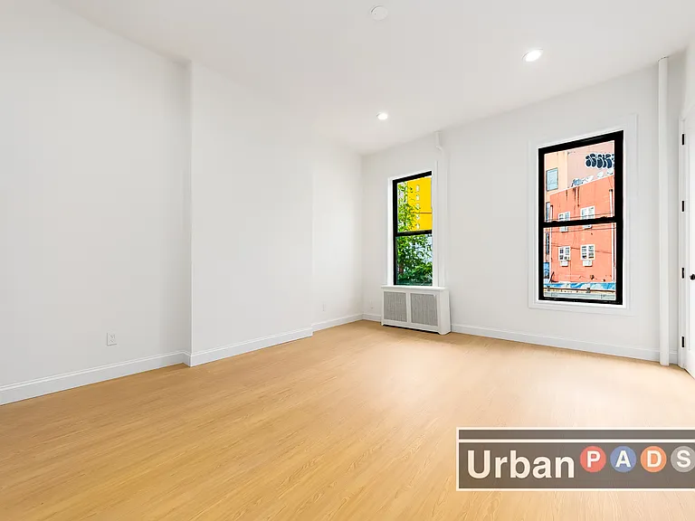 461 Pulaski St #2B — Photo 4
