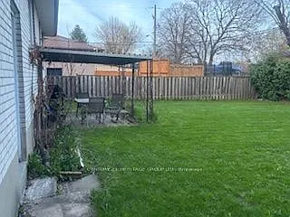 65 Cummer Ave — Photo 9