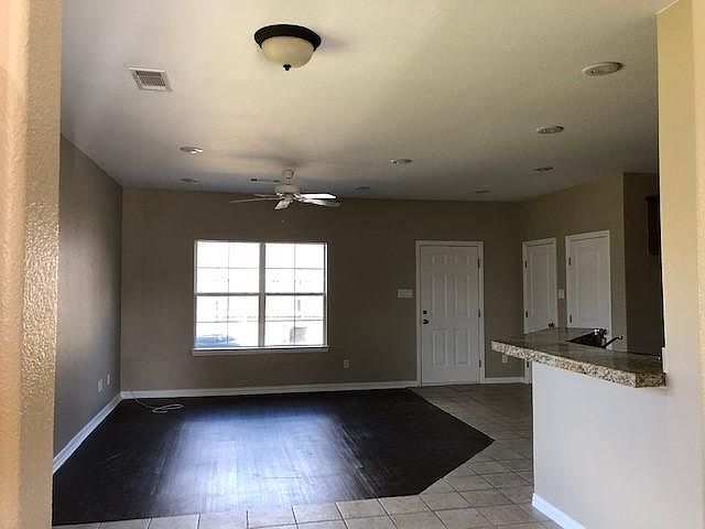 2nd image of 113 S Holly Ave