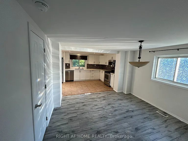 230 Cindy Ln — Photo 7