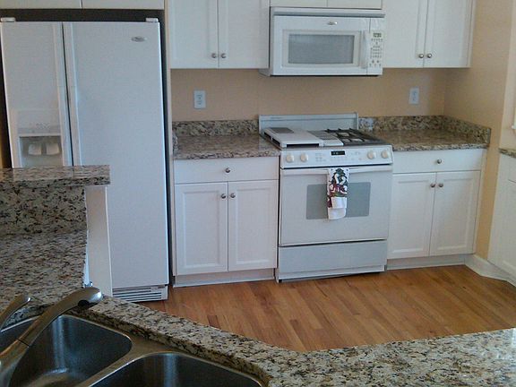 5th image of 1604 Headquarters Plantation Dr