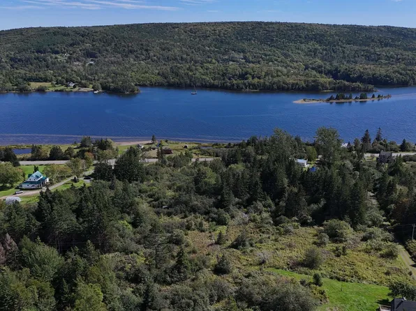 Highway 205, Baddeck Bay, NS B0E 1B0