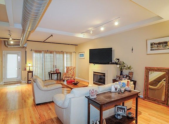 5th image of 1834 Ridge Ave Unit 109