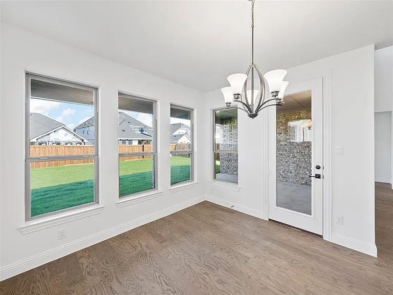 4280 Mill Pond Dr — Photo 17