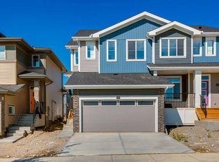 43 SW Andalusian Rd, Cochrane, AB T4C 3B7