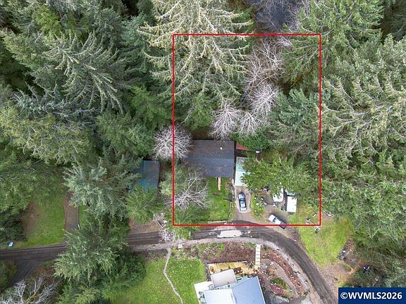 5th image of 10840 Tillicum Loop