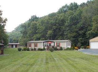 1698 Indian Creek Rd, Whitleyville, TN 38588