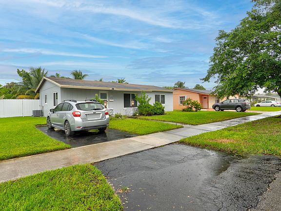 4th image of 71 NE 206th Terrace