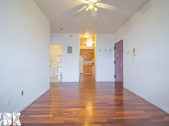 3rd image of 51 Clifton Pl #Aa4