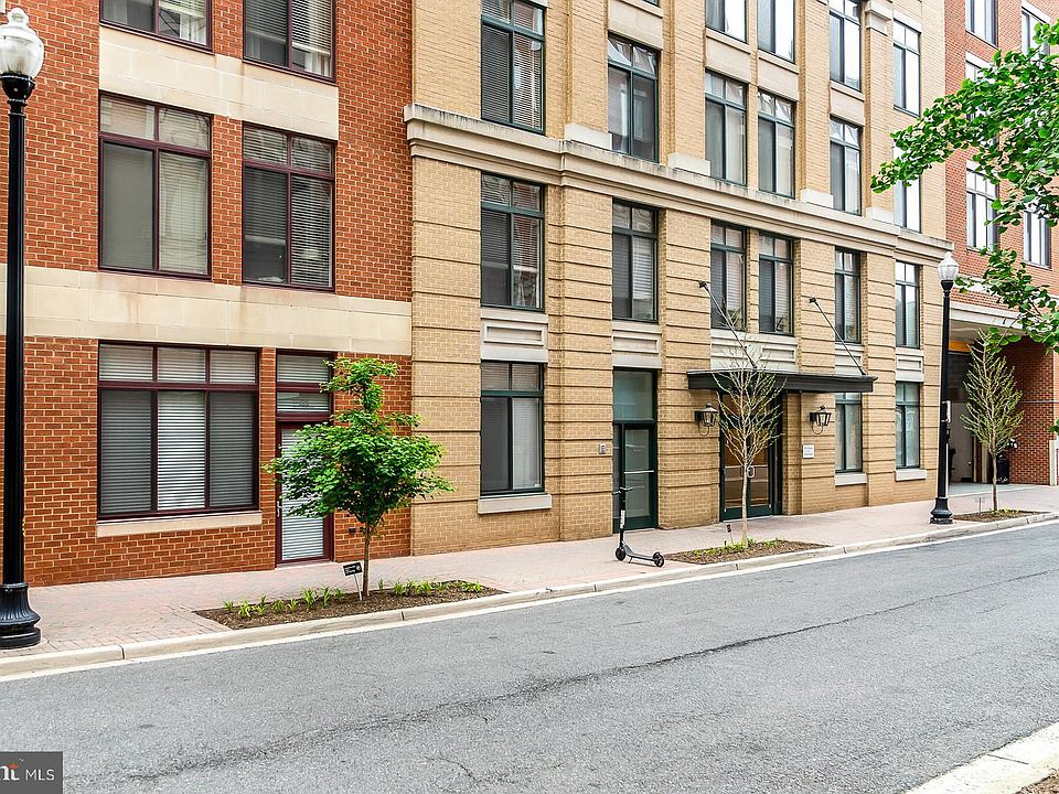 1st image of 1205 Garfield St #304