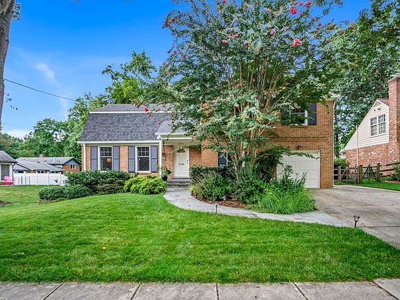 2nd image of 6902 Tilden Ln