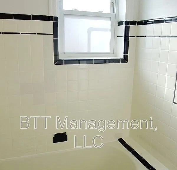 8401 Greenwood Ave #1 — Photo 26