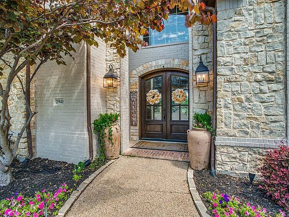 3rd image of 2941 Creekwood Ln