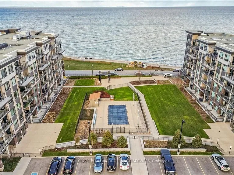10 Esplanade Ln #215 — Photo 33