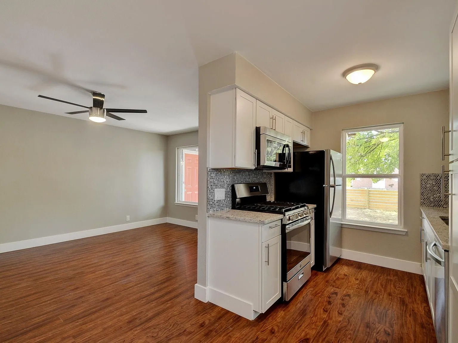 7608 Bethune Ave — Photo 4